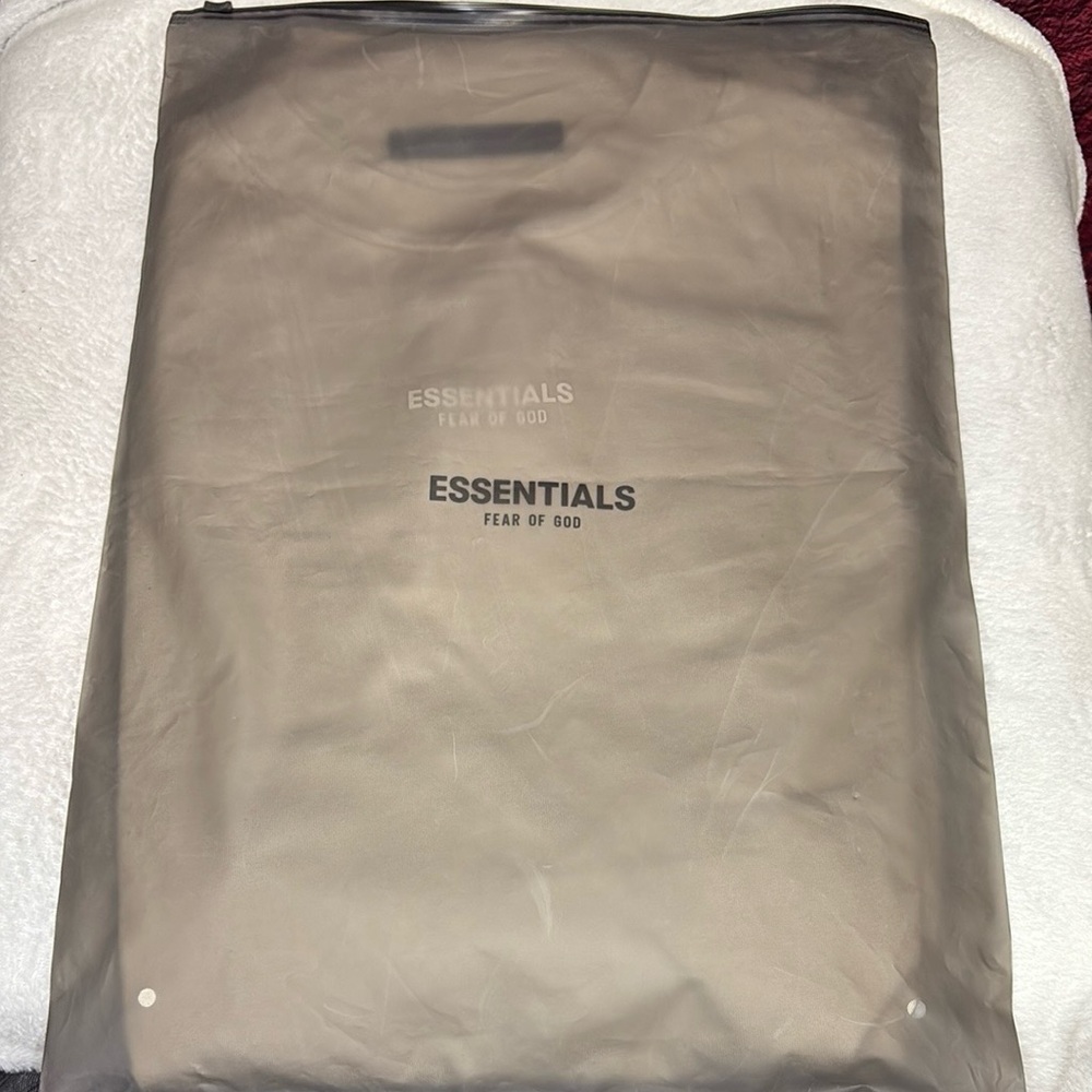 Men's ESSENTIALS FEAR OF GOD short sleeve shirt